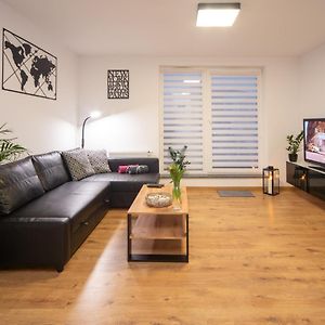 Maya'S Flats & Resorts 49 - Spacious 3 Rooms Apartment In Szafarnia Gdansk